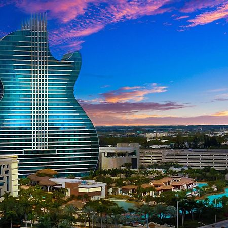 Young Circle & Hollywood Blvd Posh Studio Suite المظهر الخارجي الصورة