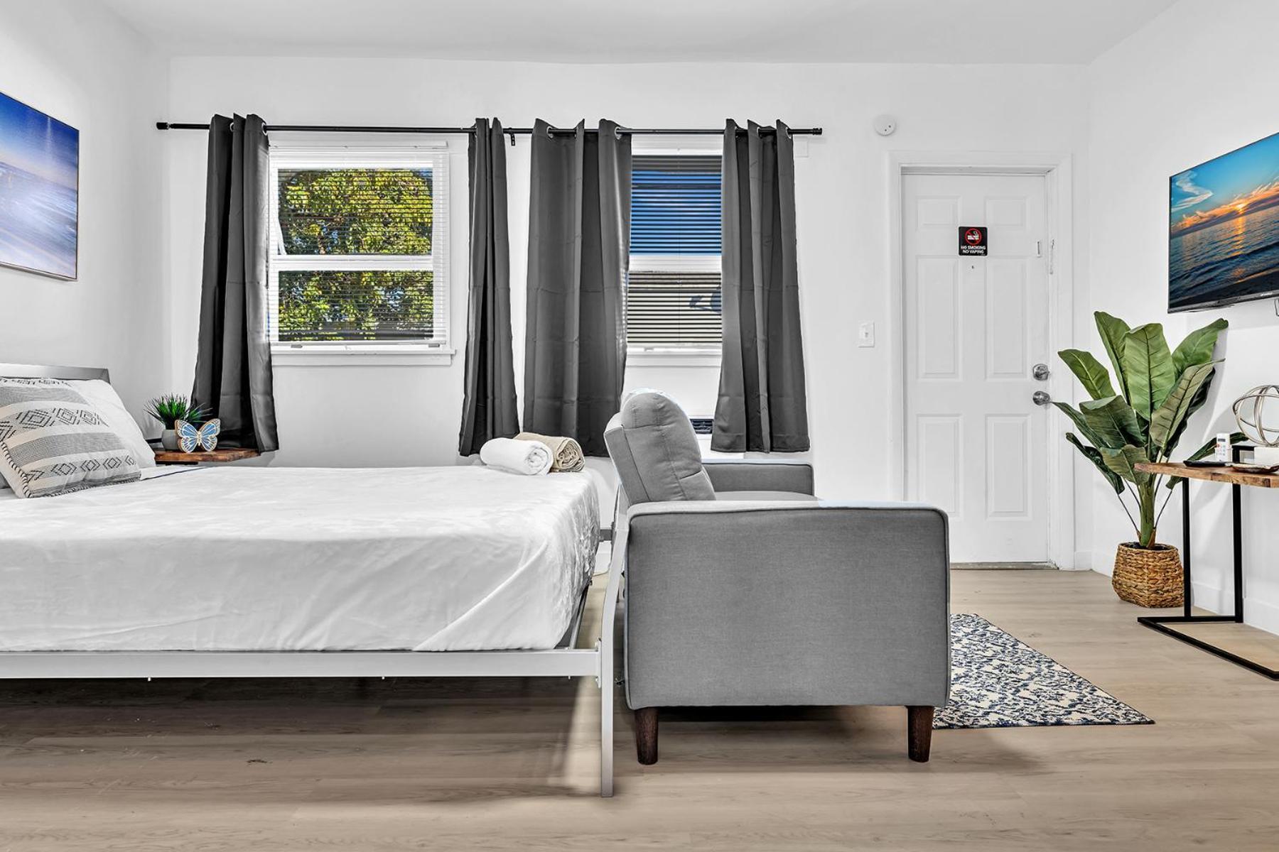 Young Circle & Hollywood Blvd Posh Studio Suite المظهر الخارجي الصورة