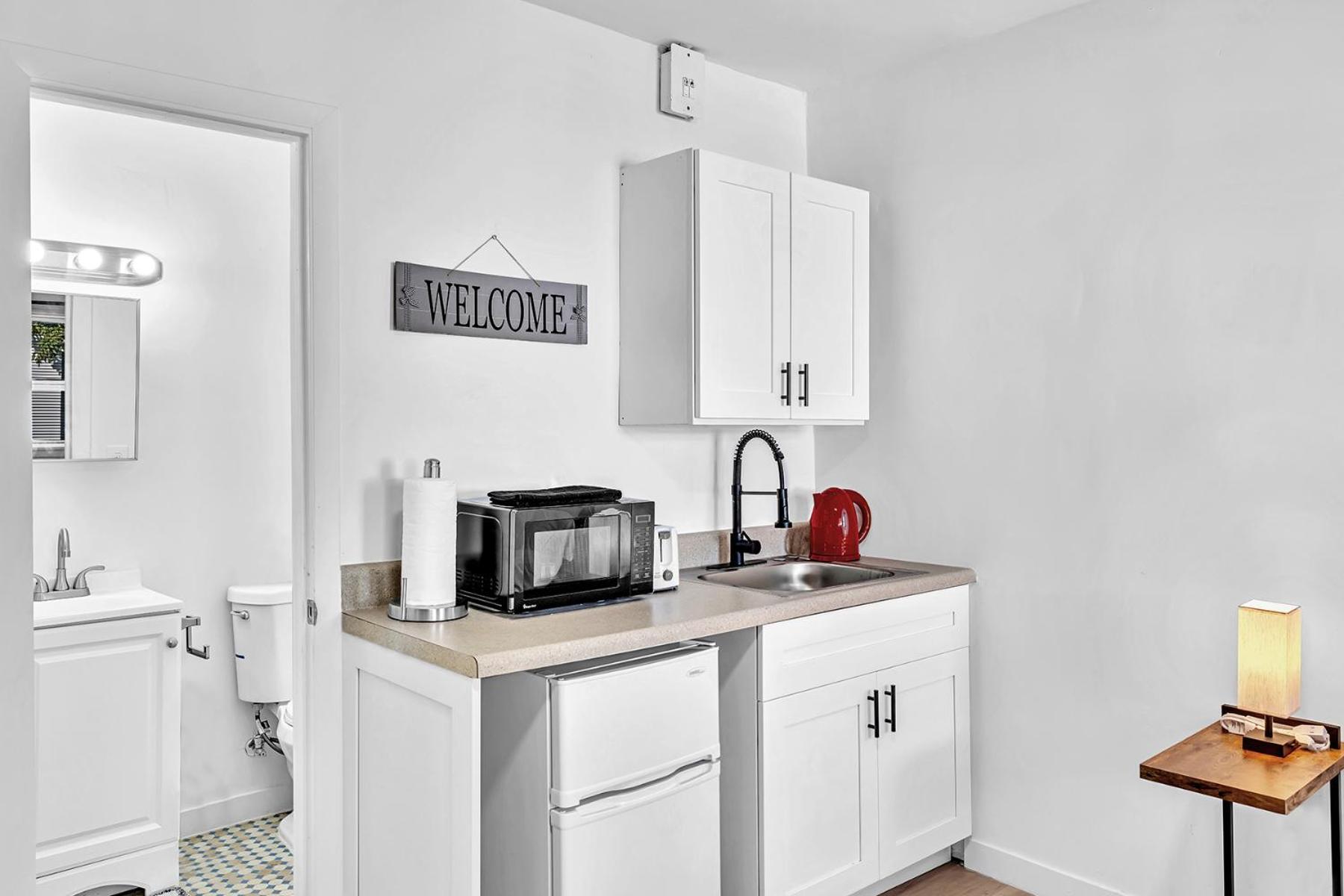 Young Circle & Hollywood Blvd Posh Studio Suite المظهر الخارجي الصورة